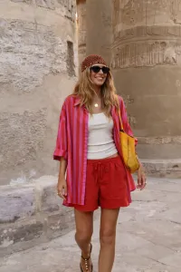 Hauts pour Femmes  du grossiste en vêtements Garçonne en France