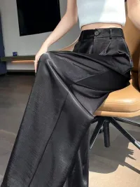 Women's Bottoms from clothing wholesaler Max Design Srl (成功时尚) in Italy