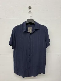 Men's Tops from clothing wholesaler 君达贸易 JUNDA TRADING in Italy