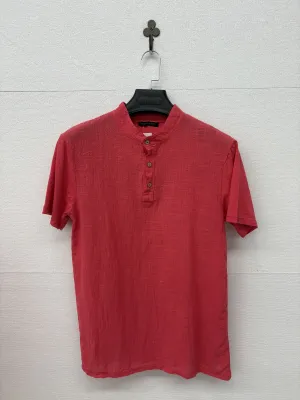 Hauts pour Hommes  du grossiste en vêtements 君达贸易 JUNDA TRADING en Italie