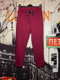 Pantaloni/Gonne per Uomini dal grossista di abbigliamento vivigroupsas in Italia