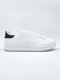 Unisex's Shoes from clothing wholesaler Suredelle in France