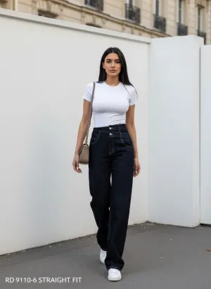 MulherCalças de ganga de distribuidor de roupas REDIAL em França