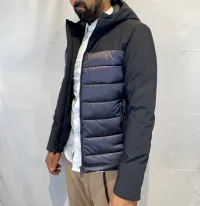 HomemCasacos de distribuidor de roupas Zanko srl em Itália