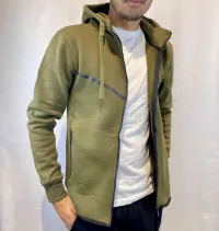 HomemCasacos de distribuidor de roupas Zanko srl em Itália