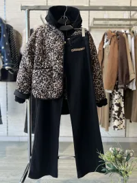 Kadınlar'in Dış giyim'si laifashion giyim toptancısından İspanya'te