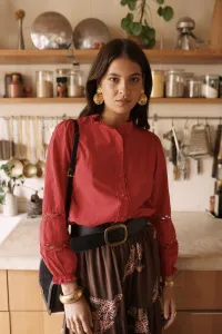 Mujer de Tops del mayorista de ropa IN APRIL 1986 en Francia