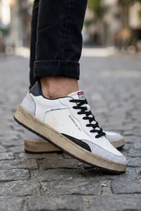 Unisex'in Ayakkabılar'si Elong shoes giyim toptancısından Fransa'te