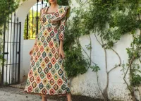 Женщины's Платья от оптового продавца одежды Lily Rose Madrid SL в Испания