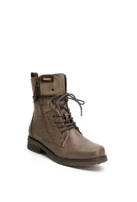 Мужчины's Обувь от оптового продавца одежды Ladyglory в Франция