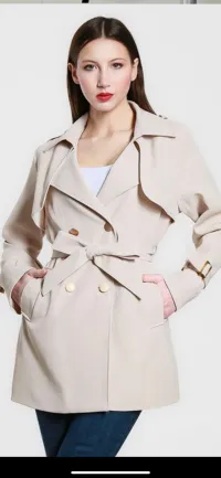 Giacche/Cappotti per Donne dal grossista di abbigliamento Lucy H Studio in Italia