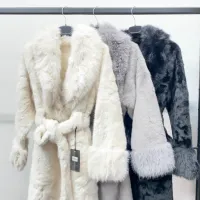 Mujer de Abrigo del mayorista de ropa EVA MODA en Italia