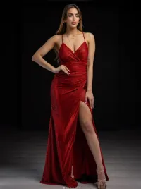 MulherVestidos de distribuidor de roupas Pinkboom em França