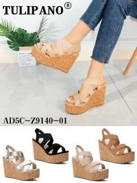 Women's Shoes from clothing wholesaler HUATONG CALZATURE in Italy