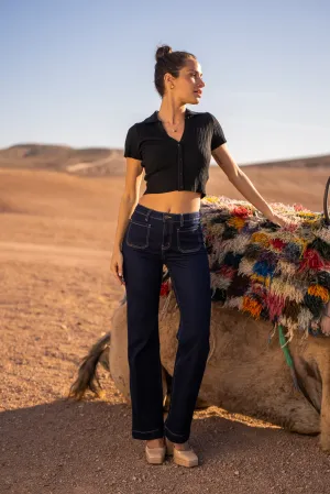 MulherCalças de ganga de distribuidor de roupas FASHION TENDANCE em França