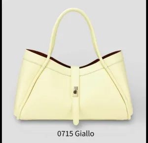 Women's Bags from clothing wholesaler HU GROUP ITALIA BAGS & ACCESSORIES in Italy
