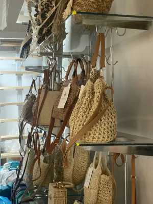 Sacs pour Femmes du grossiste en vêtements JIN LI LAI en Italie