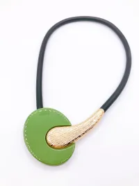 UnissexoJoalharia de distribuidor de roupas Besty Roma srls em Itália