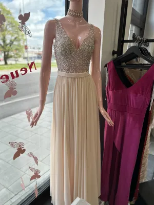 Женщины's Платья от оптового продавца одежды Munich Dress GBR в Германия