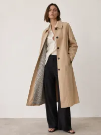 Women's Outerwear from clothing wholesaler Victoria Moda in Spain