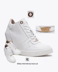 Unisex's Shoes from clothing wholesaler Booci in Poland