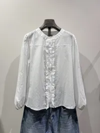 Hauts pour Femmes  du grossiste en vêtements W.studio - Intuition Paris en France