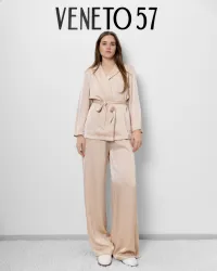 Giacche/Cappotti per Donne dal grossista di abbigliamento VENETO 57 in Italia