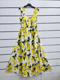 Mujer de Vestidos del mayorista de ropa Chiara Moda en Italia