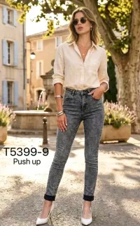 Women's Denim from clothing wholesaler All denim - Laulia in France