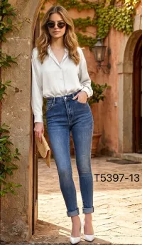 Women's Denim from clothing wholesaler All denim - Laulia in France