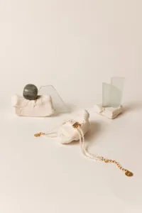 Bisutería del mayorista de ropa Loumas en Francia