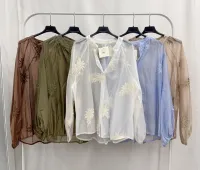 Mujer de Tops del mayorista de ropa ELE. en Italia