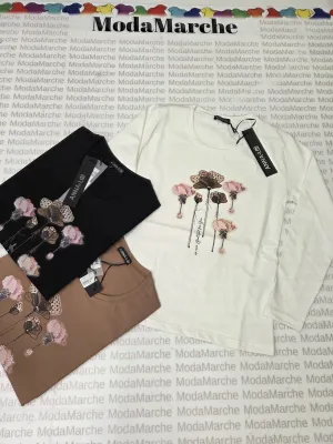 MulherTops de distribuidor de roupas ModaMarche srl em Itália