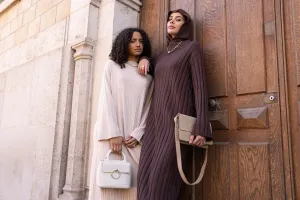 Robes pour Femmes  du grossiste en vêtements AAWOE ABAYA en France