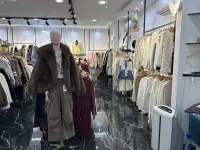 Giacche/Cappotti per Donne dal grossista di abbigliamento Hui Da in Italia