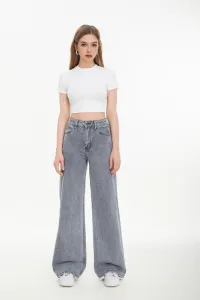 Jeans per Donne dal grossista di abbigliamento FARFALLINA in Italia