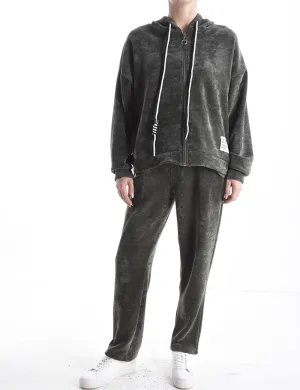 Women's Outerwear from clothing wholesaler Giada Fashion S.r.l in Italy