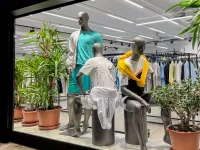 Top/Maglie per Uomini dal grossista di abbigliamento 新金达莱 Newstyle ingrosso uomo in Italia