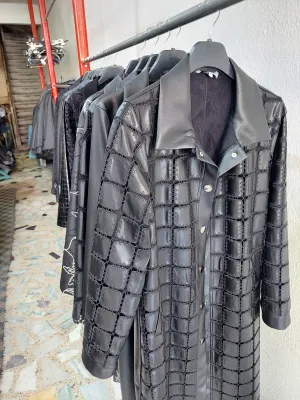 Giacche/Cappotti per Unisex dal grossista di abbigliamento Yabgu Tedarik İnşaat Limited Şirketi in Turchia