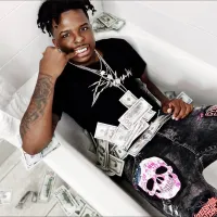 Top/Maglie per Uomini dal grossista di abbigliamento XWay in Turchia