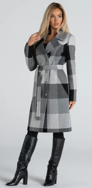 Women's Outerwear from clothing wholesaler Adrianno Damianii in Poland