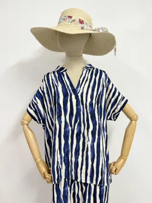 Women's Tops from clothing wholesaler CAMILLIA in France