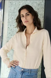 Mujer de Tops del mayorista de ropa Nathael Paris en Francia