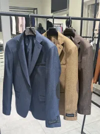 Giacche/Cappotti per Uomini dal grossista di abbigliamento Mackten in Francia