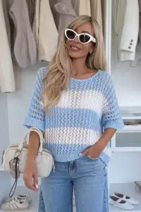 MulherTops de distribuidor de roupas 𝔸𝔹𝔻𝕯 em Bélgica