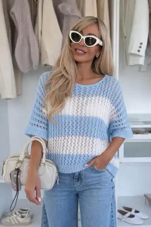 MulherTops de distribuidor de roupas 𝔸𝔹𝔻𝕯 em Bélgica