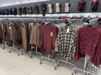 Унисекс's Топы от оптового продавца одежды H1 Fashion в Италия