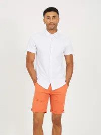 HomemTops de distribuidor de roupas Blue Hole S.L. em Espanha