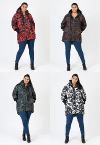 Giacche/Cappotti per Taglie forti dal grossista di abbigliamento Pomme Rouge in Francia