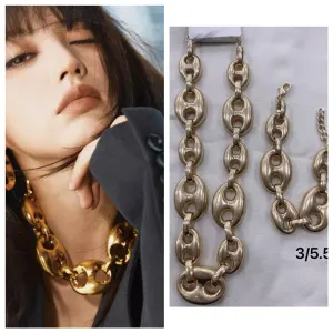 Women's Jewelry from clothing wholesaler Yage雅阁 in Italy